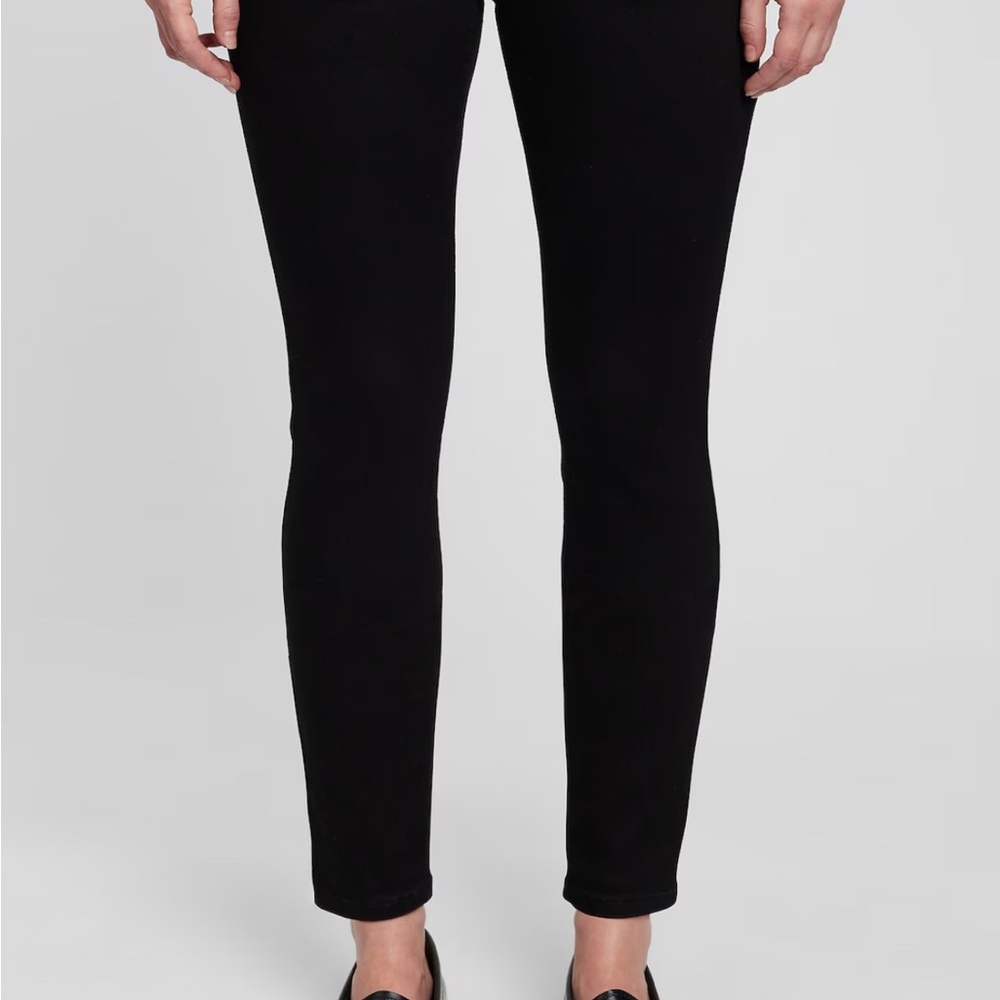 GAP True Skinny Maternity Pants